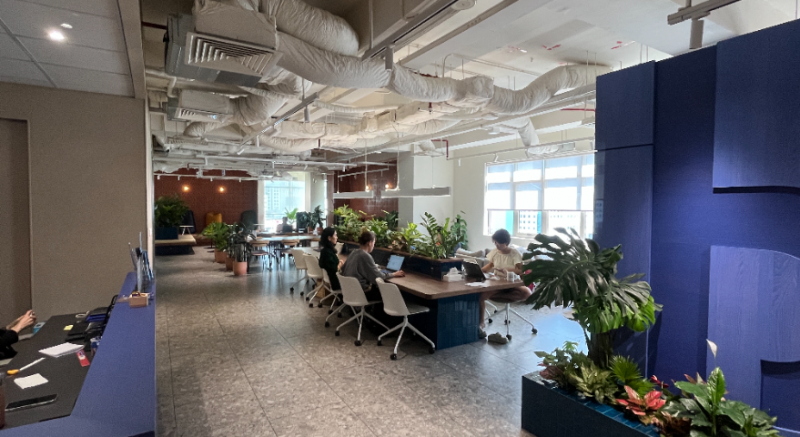 弊社が入居してるシェアオフィスの様子です